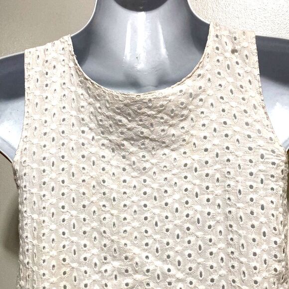 CAT & JACK Eyelet Sleeveless White Girls Summer Tiered Ruffle Dress Medium 7 8 - Picture 5 of 10
